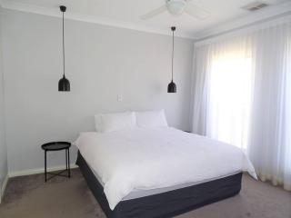 Avella House - Port Hughes - 2