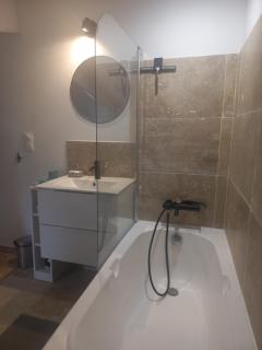 Chambre et salle de bain privée dans un Mas en Provence - Noves - 1
