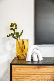 Large 3 Bed Art Deco Apartment in Camberwell - 6