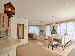 Ratana Hotel Chalong - Rawai Beach - 8