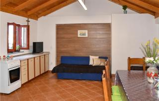 Pet Friendly Home In Nin With Kitchen - Nin - 7