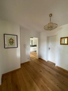 Landhaus-Villa auf dem Berg - 9