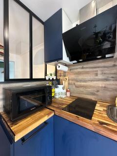 Modern Apt near Montmarte 2 mins from metro Château Rouge - Parijs - 5