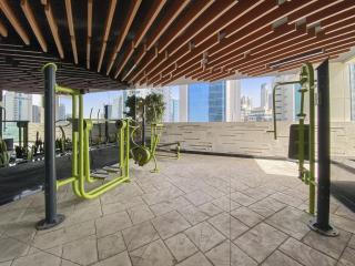 WelHome - Opulent Retreat With Panoramic Cityscape Views - Dubai - 4
