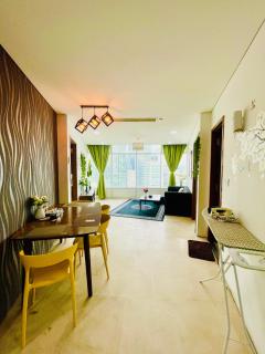 Vortex suites klcc by Yashrib - 1