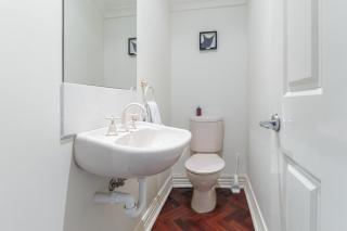 Brighton Chic Pet Friendly Near Beach & Train by Custom Bnb Hosting - 6