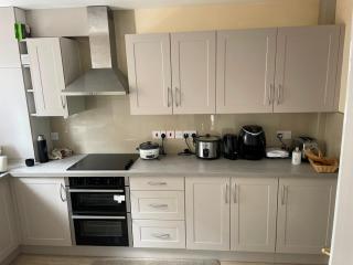 Affordable Relaxing Comfy Double Room in a Shared House - Rowhedge - 6