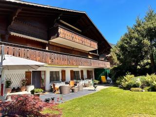 3 BR Classic Chalet in Gstaad By Smiling House - Gstaad - 6
