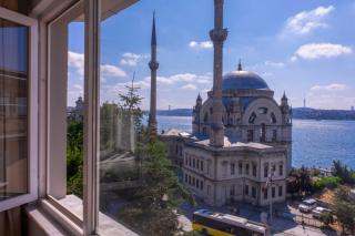 Contemporary Waterfront Apt with a Stunning View - 2