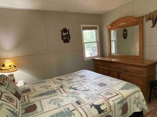 UpNorthGetaway with HotTub Pool Trails Lakes Nature ATV - Eyedylwild Beach - 5