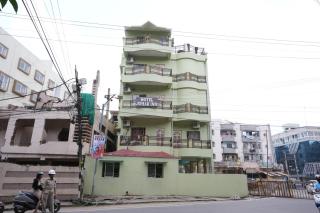 Hotel Johar Inn - 9