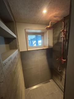 Brand new modern flat near city centre - 8