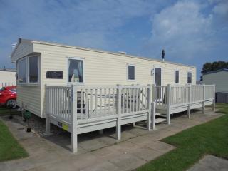 Kingfisher Horizon Oak 8 Berth, Central Heated Close to site shop - Ingoldmells - 0