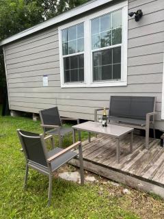 Spacious 5BR 3BA Holiday Home Close to Stadiums with Hot Tub - Houston - 2