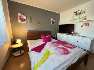 Haus mit 4 Schlafzimmern und 1 Großes Wohnzimmer - 0