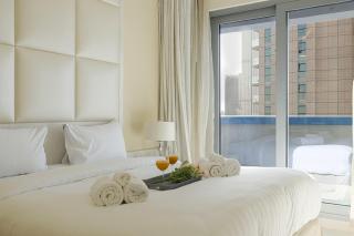 Damac Maison Mall Street 3 Bedroom Burj Khalifa view With Gym and Pool 1 minute walk to Dubai Mall - Dubai - 1