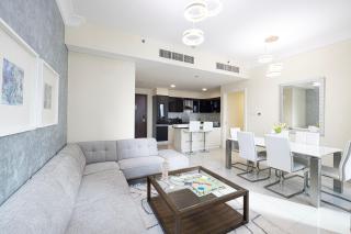 Damac Maison Mall Street 3 Bedroom Burj Khalifa view With Gym and Pool 1 minute walk to Dubai Mall - Dubai - 2