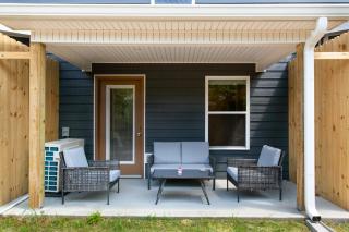 Modern Hideaway Close to Strip - 9