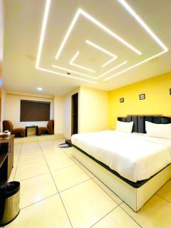Aundh Elite Stay - Pune - 4