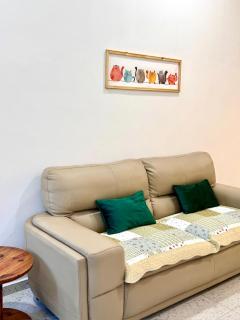Stay Meow Meow Mount Erskine Pet Friendly Single Storey Semi-D Near Gurney Bay - 2
