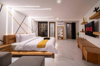 Luxury 5br villa Jacuzzi Canggu - Canggu - 2
