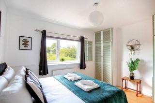 Five Bedroom House by Brookland Stays Serviced Accommodation Short Lets Brighton & Hove with Free WiFi - Hove - 9