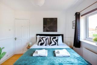 Five Bedroom House by Brookland Stays Serviced Accommodation Short Lets Brighton & Hove with Free WiFi - Hove - 6