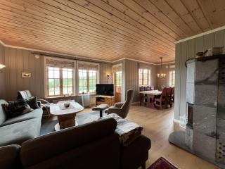 Charming 3-Bedroom Apartment with Great Views! - Beitostøl - 5