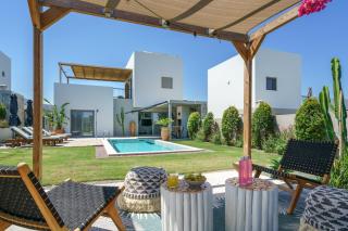 Modern Family Villa Leba with Private Pool & BBQ - Agios Dimitrios - 9
