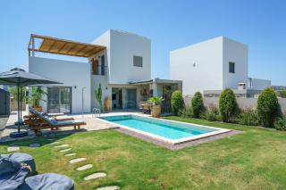 Modern Family Villa Leba with Private Pool & BBQ - Agios Dimitrios - 4