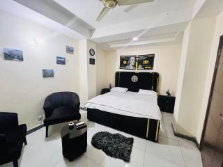 Luxury Apartment - Islamabad - 9