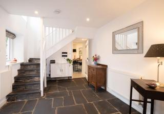 Charming 3-Bedroom Barn in Ambleside by LetMeStay - 5