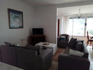 Footprints Beach House - Southport - 5