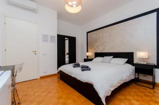 Silver Room - 1