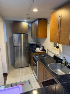 elegant apartment with balcony lake view and pool access - Il Cairo - 3