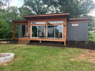 Tiny Retreat - 8
