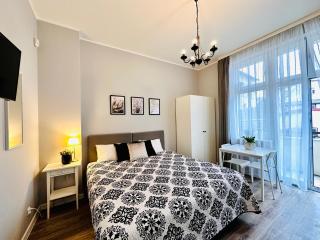 Studio By The Pier III z balkonem - Sopot - 2