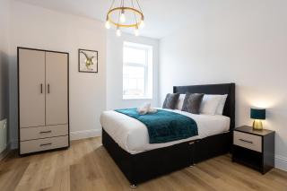 NEW! 5 x Stunning 1-Bed Apartments in Manchester by 53 Degrees Property, Ideal for Long Term, Couples or Business Groups! - Worsley - 5