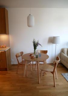 Charming apartment with a balcony in a great location - Prague - 3