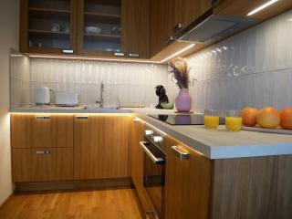 Charming apartment with a balcony in a great location - Prague - 0