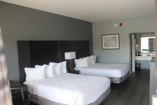 Riverfront Inn - 1