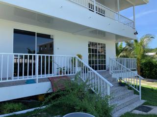 Apartamentos The Captain and His Queen - Aguadulce - 2