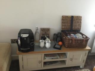 Sharons Retreat your own private lounge bedroom Bathroom and the use of a hot tub I also live here - Prestatyn - 6