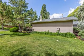 Harry Potters Hideaway- Walking distance to golf course, food, coffee, shops, ice cream, athletic club and more! - East Flagstaff - 5