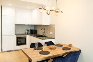 SkyResidence Luxury Apartment With City & Garden View - Tallin - 5