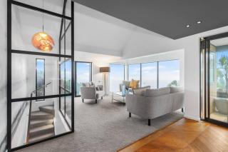 Hidden Paradise in Christchurch - Lyttelton - 8