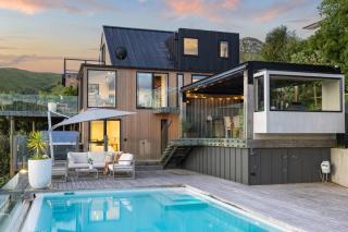 Hidden Paradise in Christchurch - Lyttelton - 1