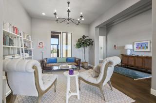 Stunning Modern Luxury - Home Office and Gym - Views - Agua Fria - 7