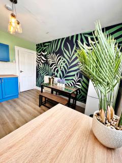 Stylish City Living 2 Bedroom Apartment - 5