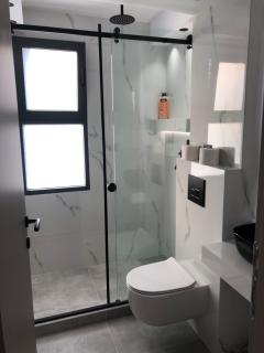 Port Deluxe Studio - 4
